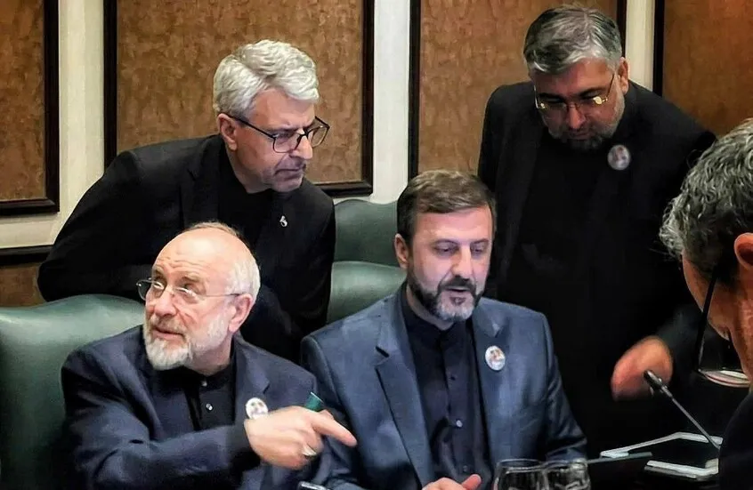 استئناف المفاوضات الأمريكية الإيرانية اليوم الأحد وسط تقدم في “تفاصيل” وخلاف عميق حول مضيق هرمز